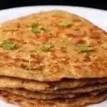 स्वादिष्ट और टेस्टी लौकी आलू पराठा की रेसिपी