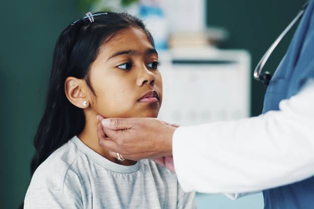 गले की खराश ठीक करने के असरदार उपाय